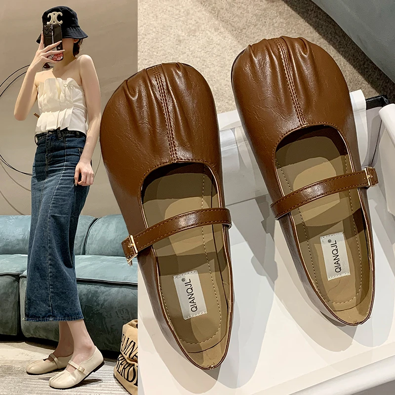 

Women Flat Split Toe Shoes Women's Square Toe Retro Single Shoes One Word Buckle Shallow Mouth Mary Jane Shoes Sandals