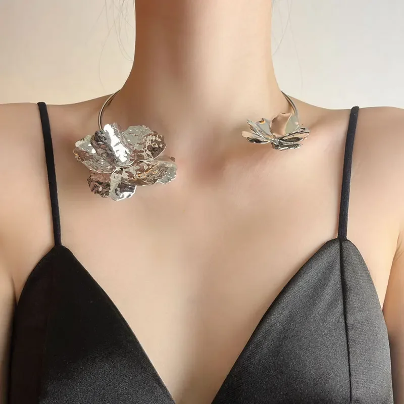 Металлическое ожерелье Draweye с цветами