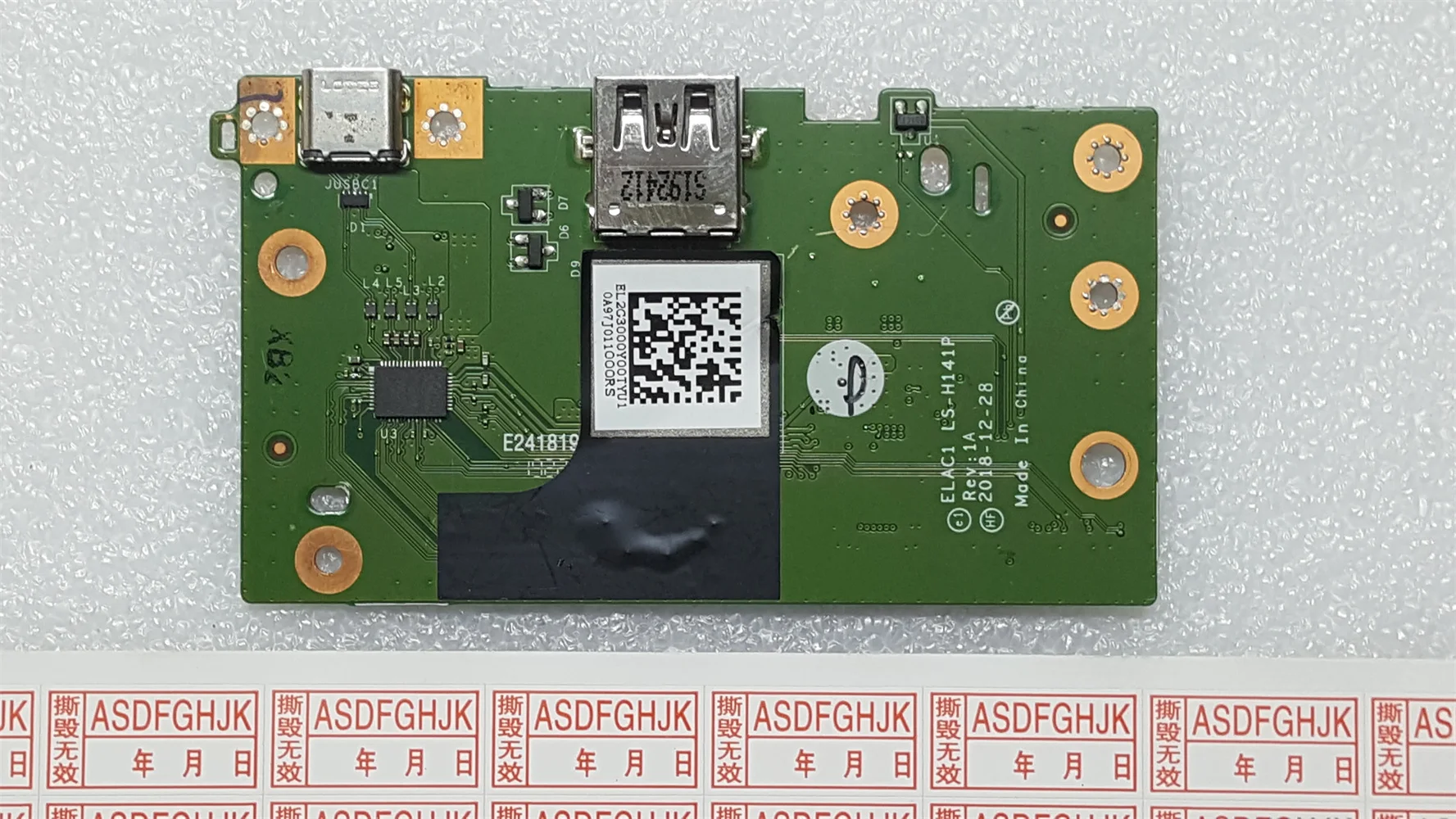 

Используется для LENOVO USB IO BOARD с кабелями CHROMEBOOK LS-H141P 14e test ok