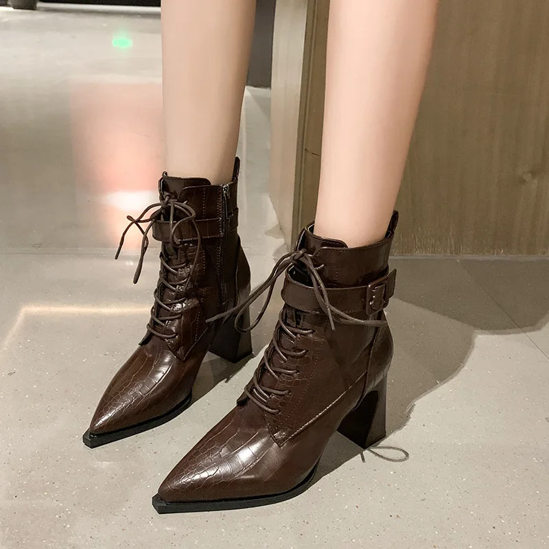 

Mid-tube Motorcycle Boots Women 2021 Autumn And Winter New Style Handsome Pointed Toe Lace-up Fashion Knight Short Boots Women
