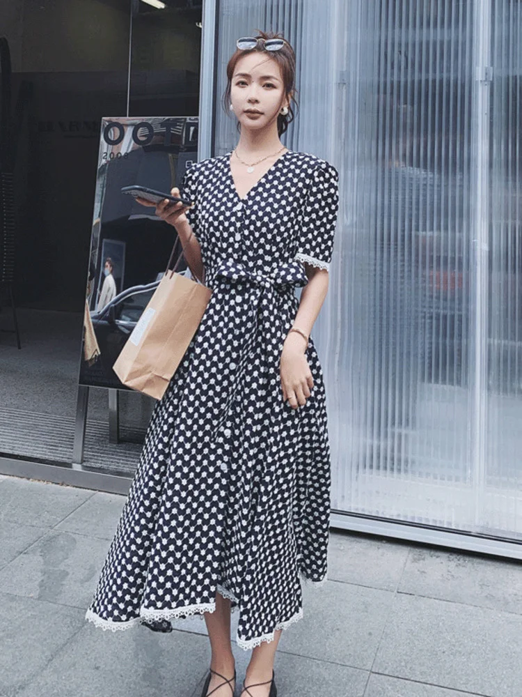 

Black Small Flower Print Dress Women Bow Lace Decoration V-neck Short Sleeve A-line 2022 Summer Female Clothing B211