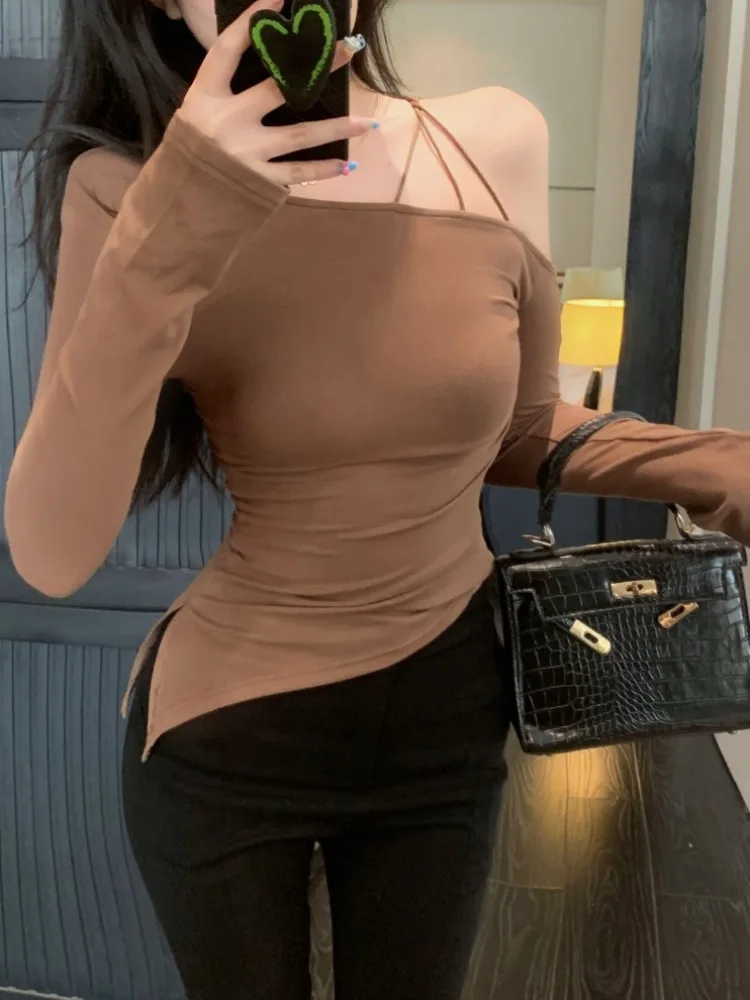 Женская рубашка с нерегулярными наклонными плечами и длинными рукавами осень