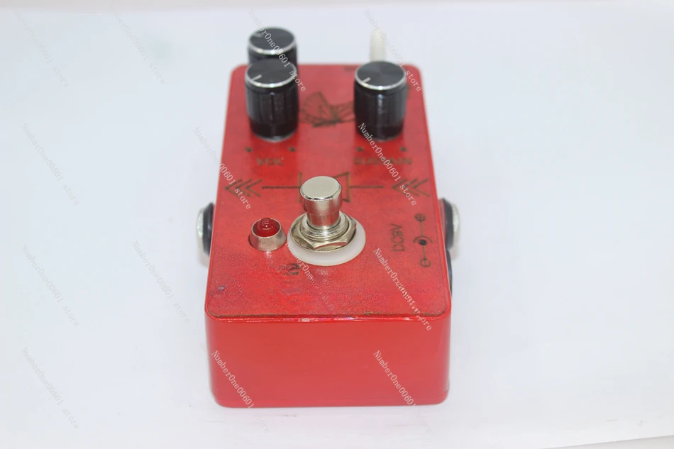 Электрогитарный эффектор ручной работы для тональной машины Octave/Fuzz печатная