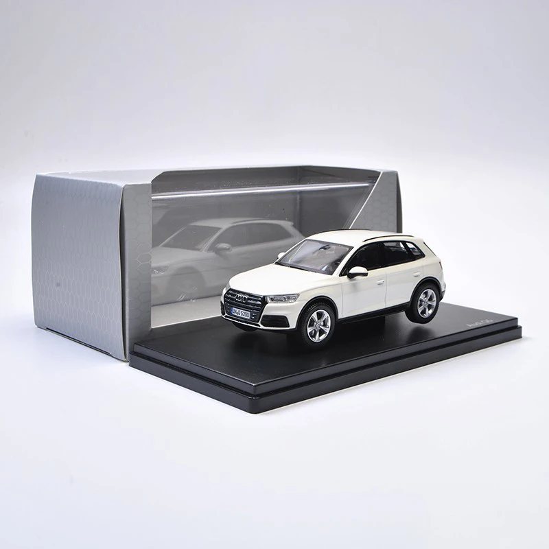 1:43 Audi A1 универсал Q5 модель автомобиля из металлического сплава игрушечный