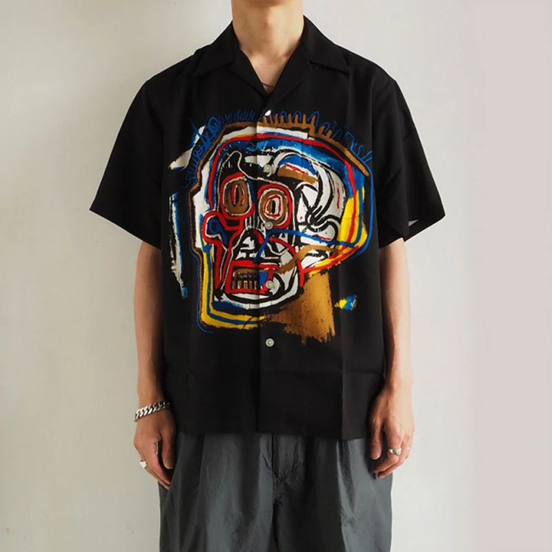 

Jean-Michel Basquiat Hawaiian Graffiti Print Casual Japan Men's and Women's Shirt Summer Loose Black Couple Short Sleeved Shirt