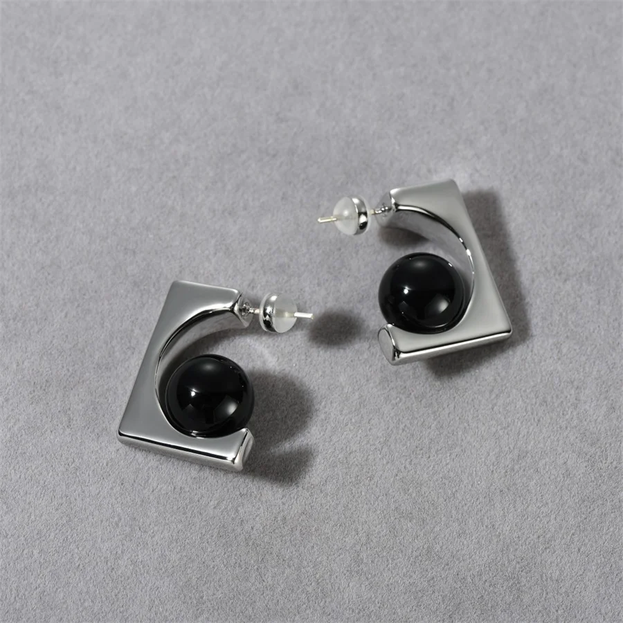 Винтажные черные серьги из агата