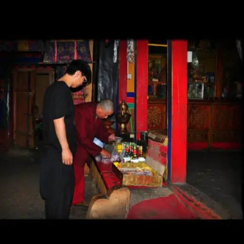 Тибетский буддийский Будда шелковый позолоченный Тханка Танка Гуру Ринпоче