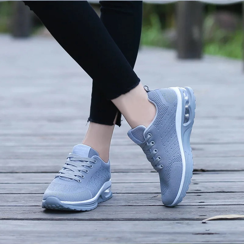 Sports shoes new style 2022 spring and summer fashion flying mesh casual shoes Korean version trend student outdoor running shoe