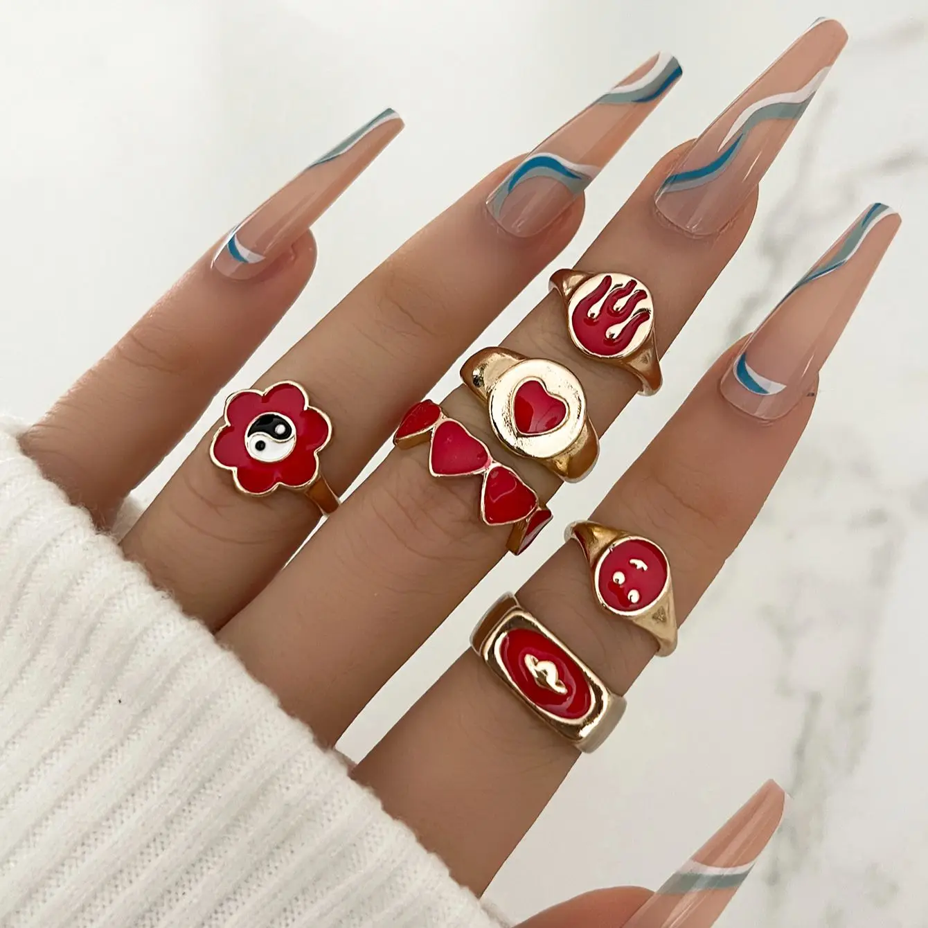 

Stillgirl 6Pcs Y2k Aesthetic Red Heart Rings for Women Kpop Flame Flower Smile Gold Color Cute Set Egirl Jewelry Anillos Mujer