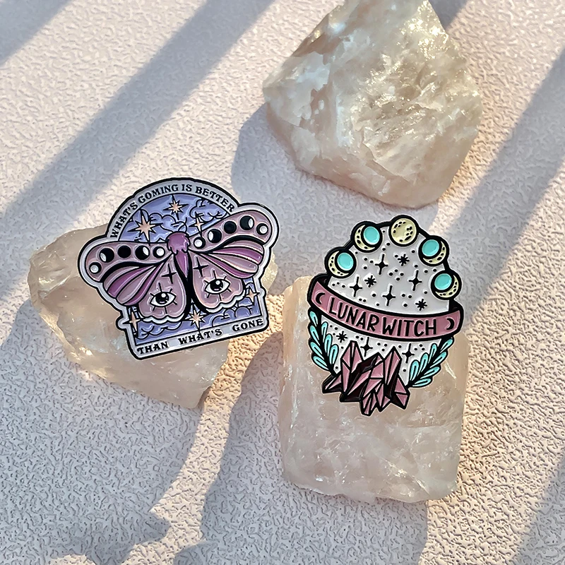 Эмалированные булавки с маленьким вызывающим витамином