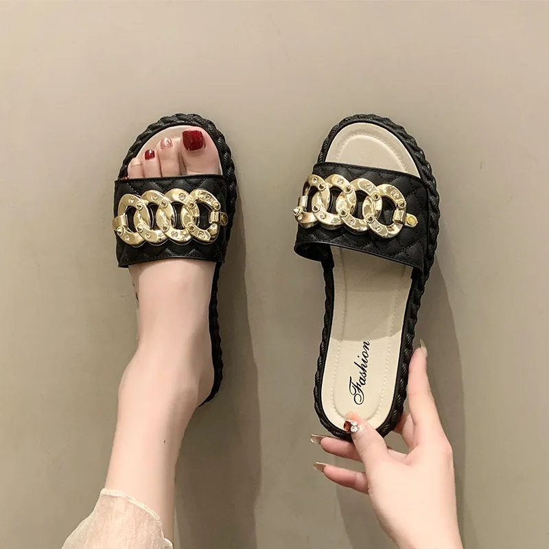 

Шлепанцы пляжные на резиновой подошве, мягкие Роскошные Сланцы на платформе, дизайнерская модная блестящая повседневная обувь из искусственной кожи на толстом каблуке