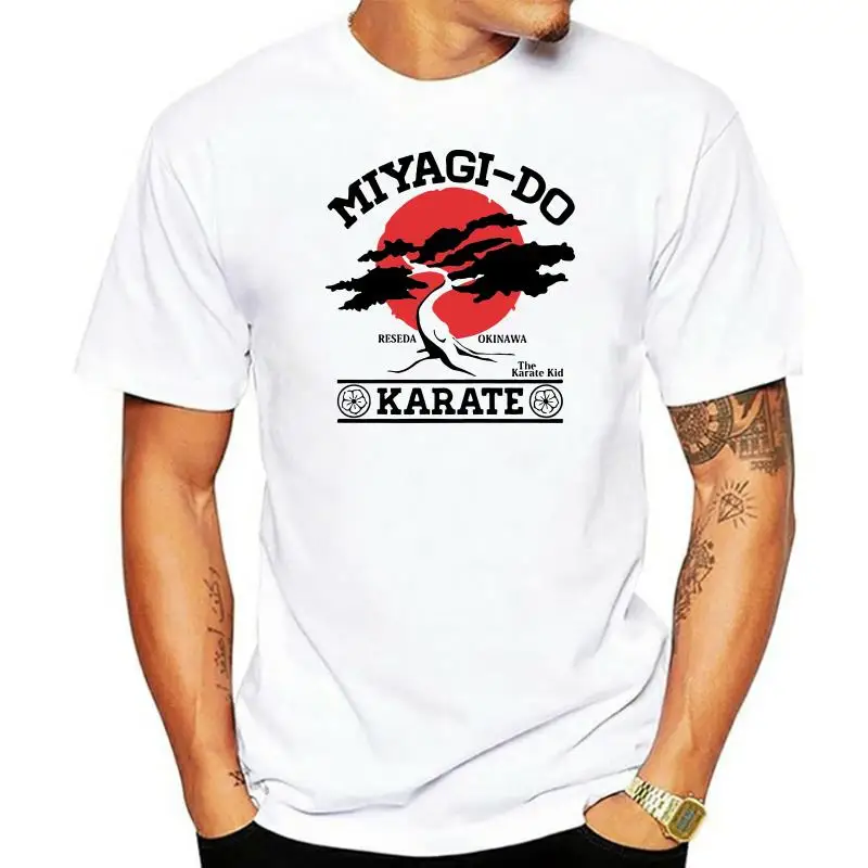 

Miyagi Do Karate Bonsai Tree 9017W Karate Martial Arts Japan 80'S Design 2022 New Short Sleeve Fitness Male Cross Sports T Shirt