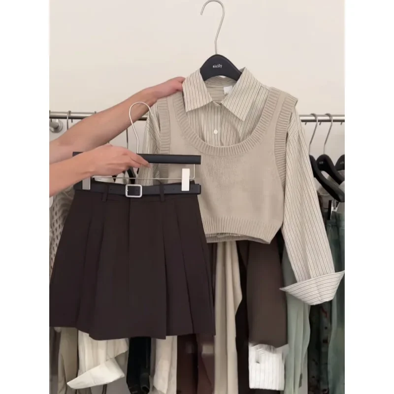 Новинка 2024 укороченный полосатый вязаный жилет в консервативном стиле и