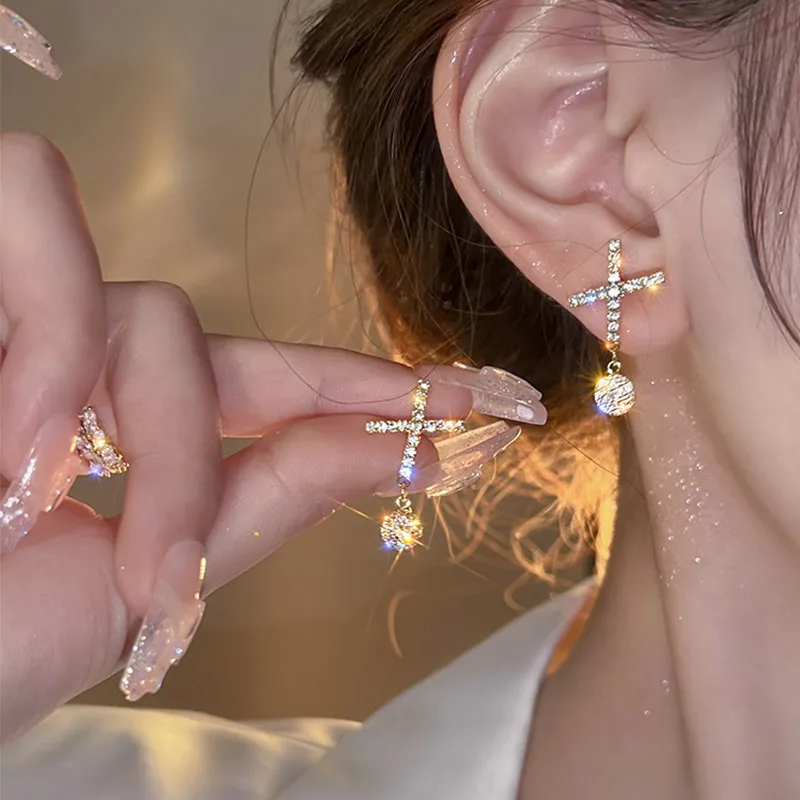 

Simple Rhinestones Cross Gold Color Zircon Earrings For Women 2022 New Classic Shiny Earrings Wedding Jewelry Birthday Gifts