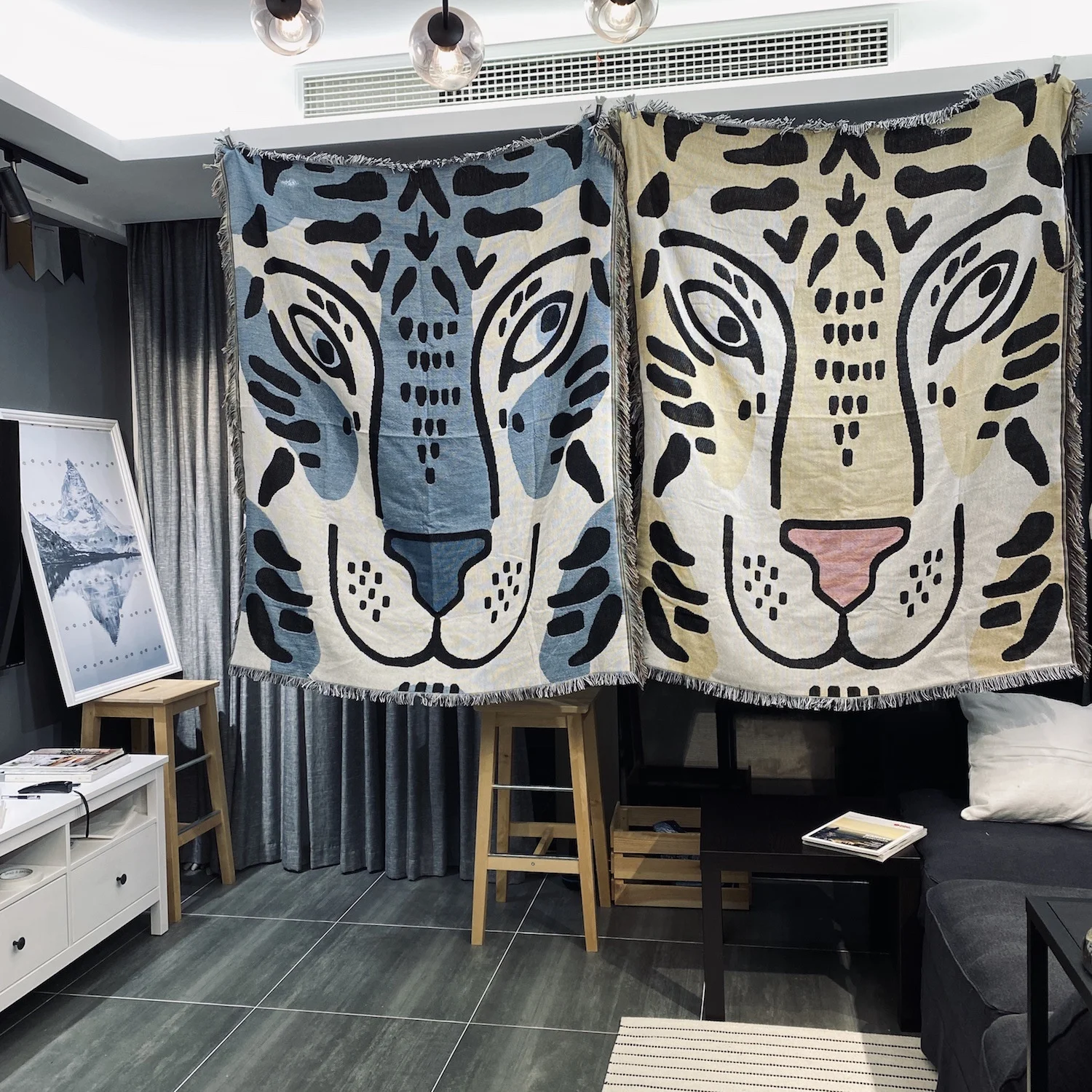 

Casual Blankets Carpet Decoration Cartoon Tigers Carpet Sofa Leisure Carpet Original Single Tapestry Sofa Mat