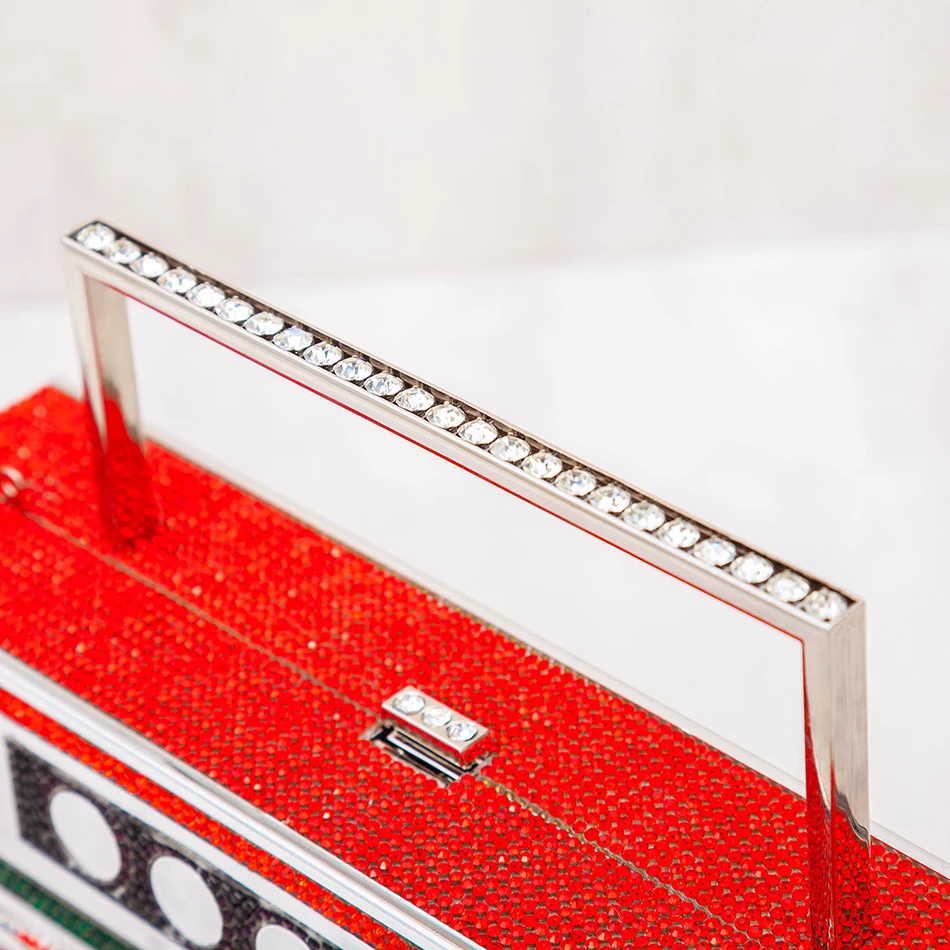 Женская вечерняя сумка-клатч с кристаллами металлической ручкой