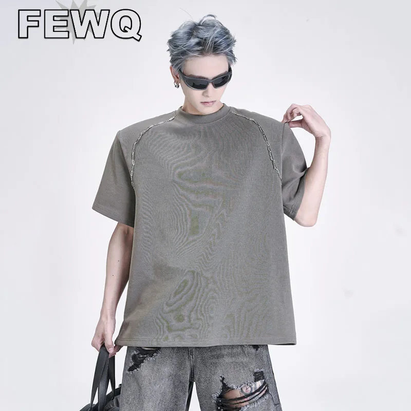 

FEWQ Metal Chain Men's T-shirts Shoulder Pad High Street Male Solid Color Short Sleeve Tee Summer Chic Niche Design Tops 24B2917