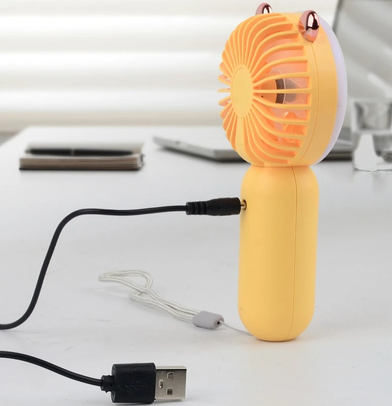 Мини-вентилятор портативный карманный с зарядкой от USB и функцией ночного
