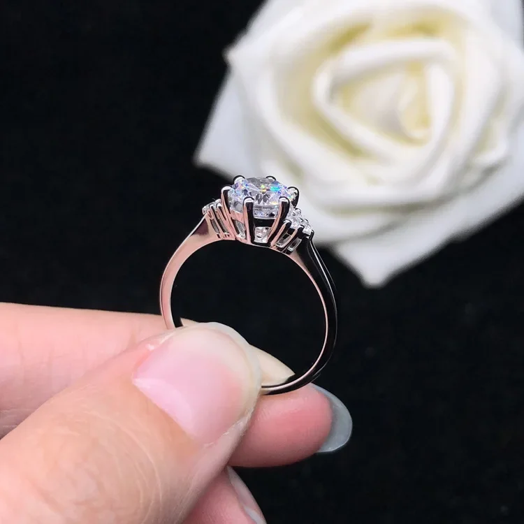 Твердое белое золото 14 карат AU585 Платина PT950 Простое кольцо с бриллиантом из