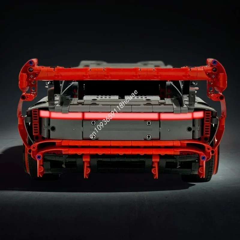 Фото 3187 деталей MOC Audi E-Tron Quattro HOONITRON RC: Конструктор, модель для сборки, архитектурная игрушка, подарок на Рождество, развивающий набор для детей, сделай сам №5