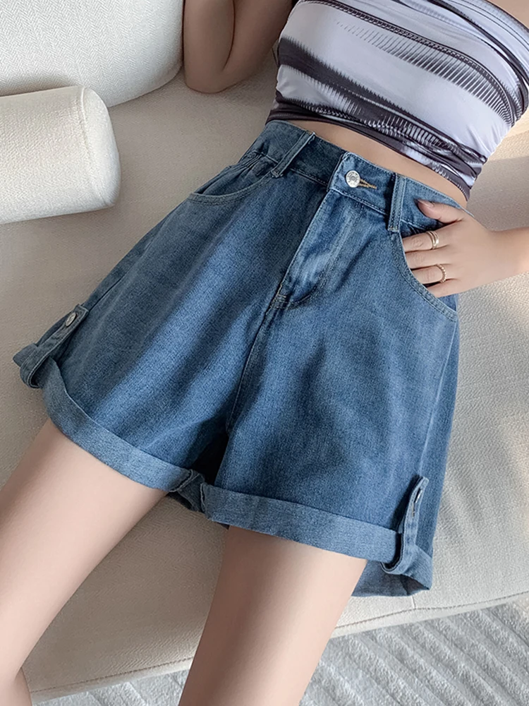 New Spring Summer Women Elastic Waist Loose Denim Shorts Streetwear Female Wide Leg Button Jeans Shorts Bottoms