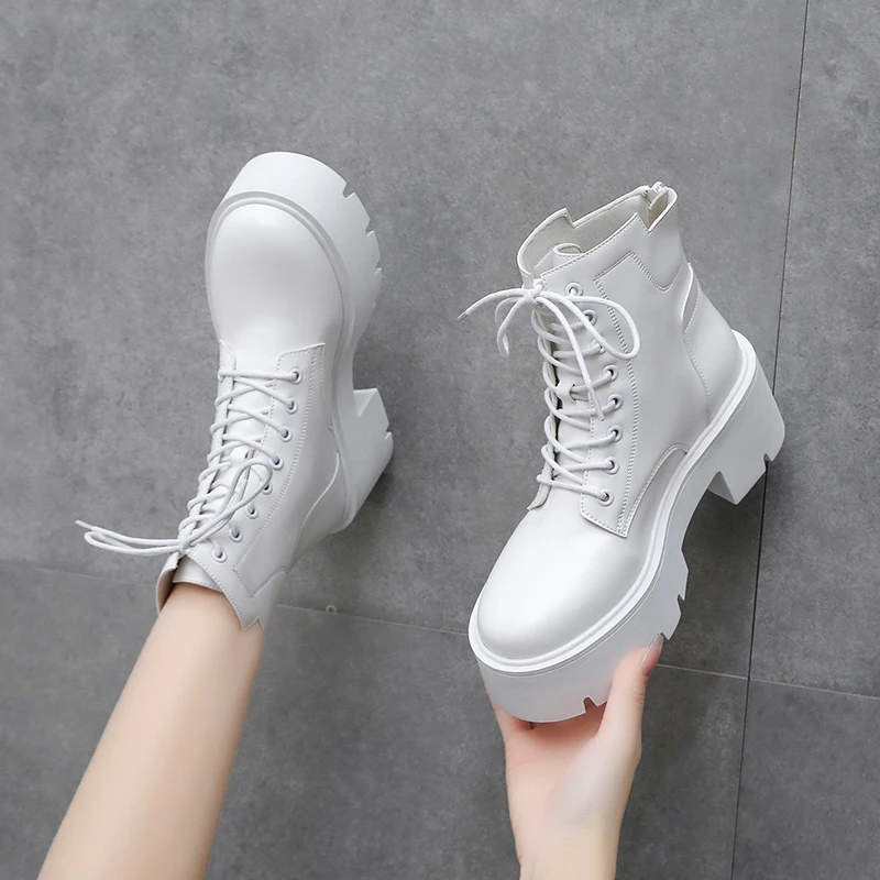 2022 Autumn New ankle boots women real leather Thick Bottom Fashion Lace Up low tube Boots All match British Style Short Boots