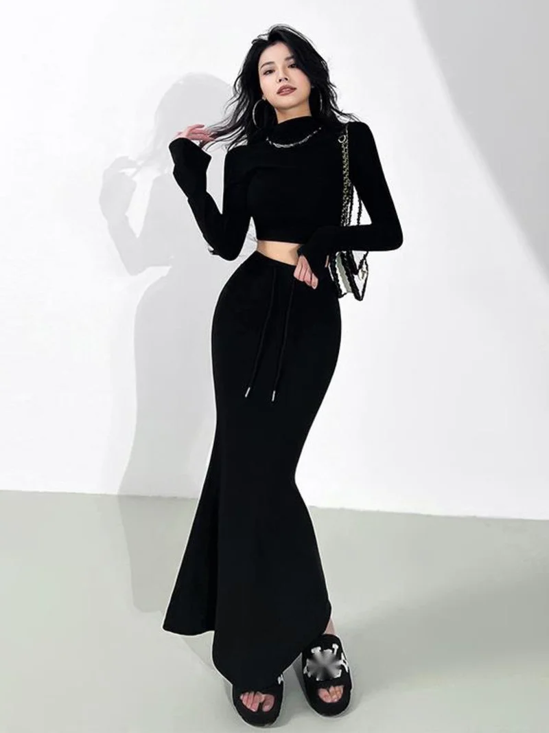 

Женская юбка-годе средней длины, с высокой талией и круглым вырезом