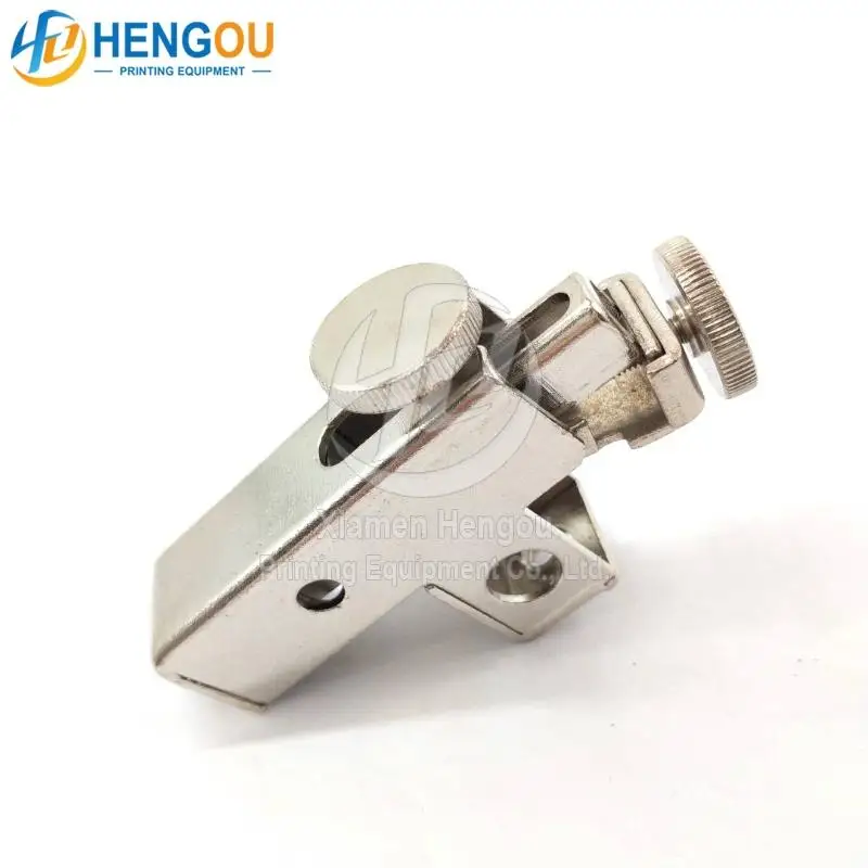 

Komori Paper Bracket for Komori L440428 Printing Press Feeder Paper Bracket