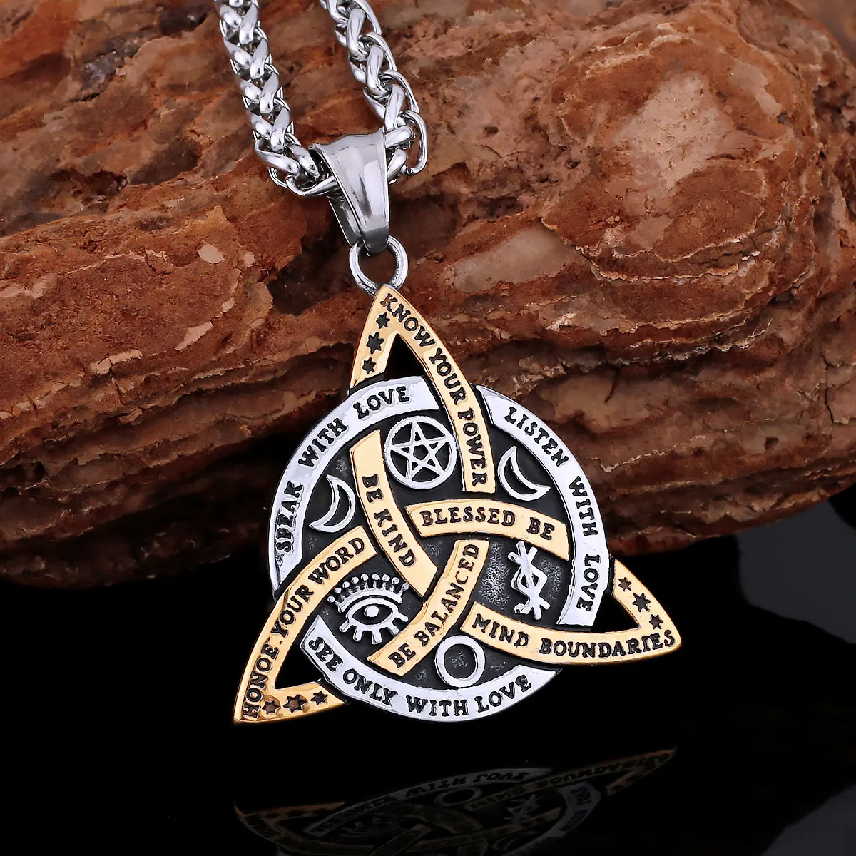 

Nordic Fashion Stainless Steel Viking Necklace Odin Vintage Men's Domineering Amulet Rune Pendant Punk Jewelry Accessories
