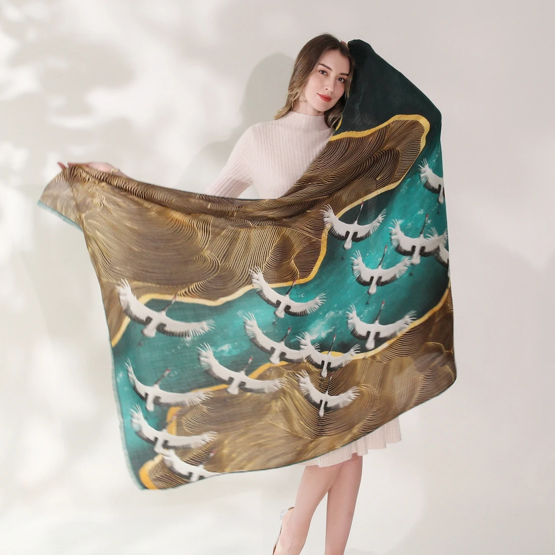 

Xinmurffy Luxury Brand 100% Pure Wool Large Size Women Bandana Headwarp Pashmina Cashmere Scarf Luxury Merino Poncho Shawl