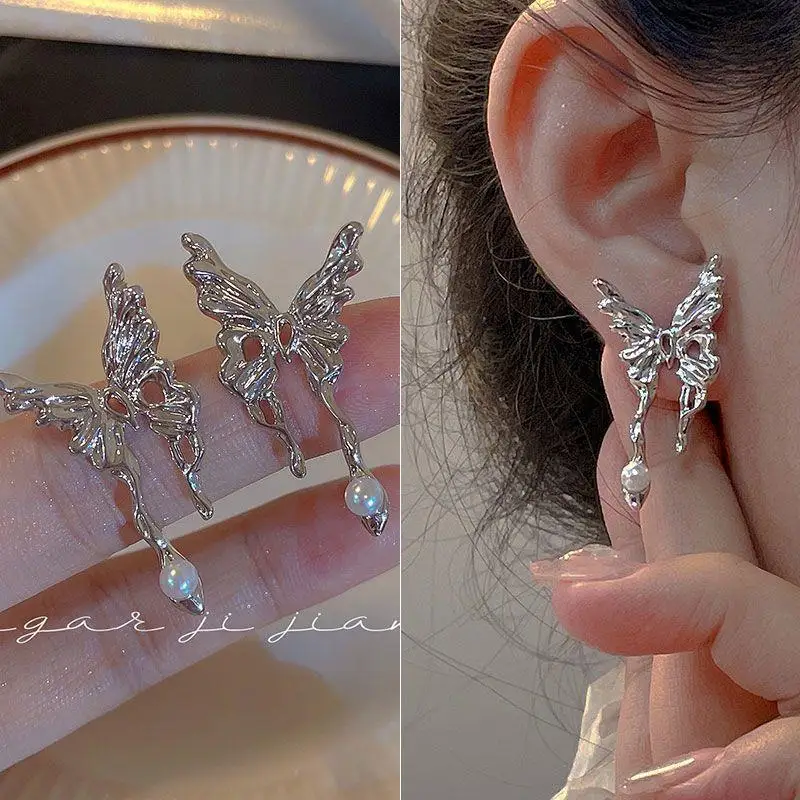 

2023 New Hot Butterfly Hollow-Out Vintage Silver Jewelry Cool Style Simple Small Silver Earrings for Women ins Party Gifts