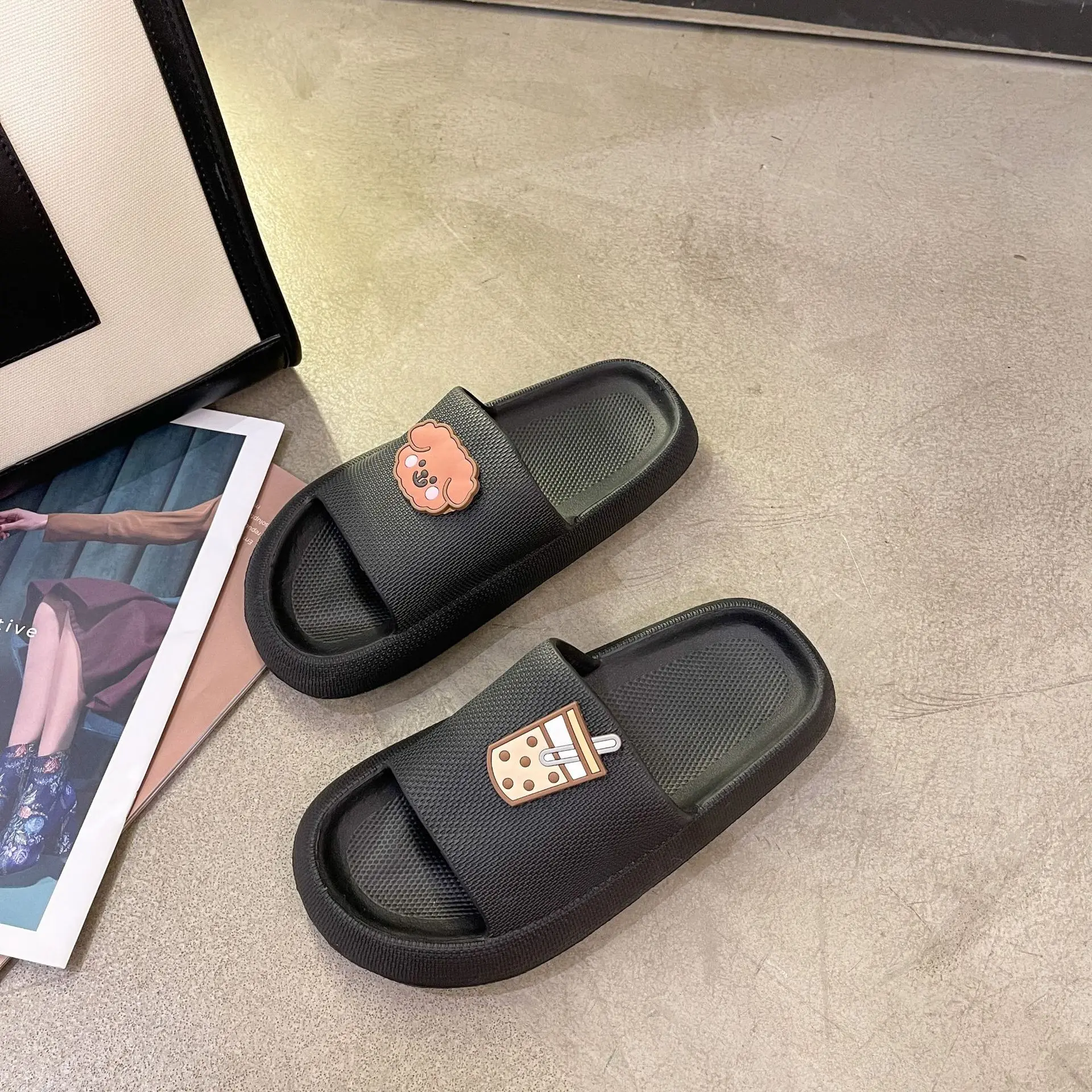 2022 feces-feeling bathroom summer indoor and outdoor wear thick bottom female and male non-slip soft household one-word slipper