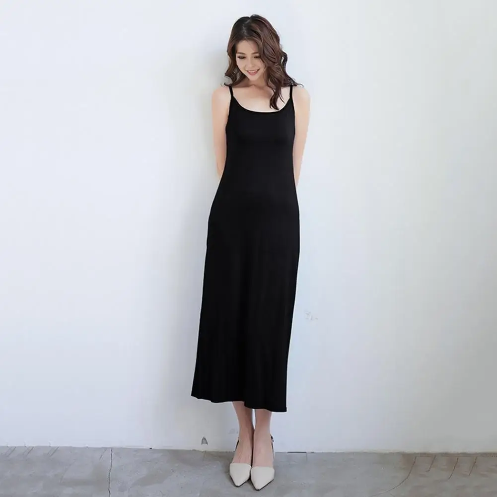 Платье-миди женское однотонное эластичное с открытой спиной на бретелях