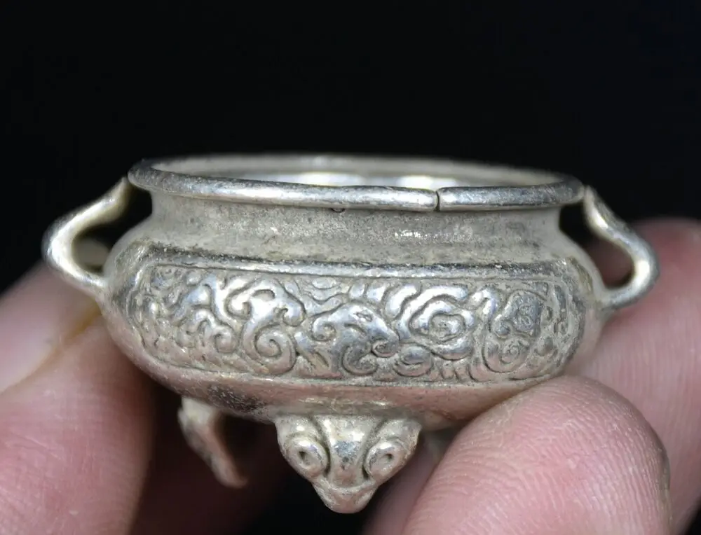 

3,9 см Редкий Старый китайский Серебряный фэн-шуй Miao маленький 3 фута в виде зверя курильница