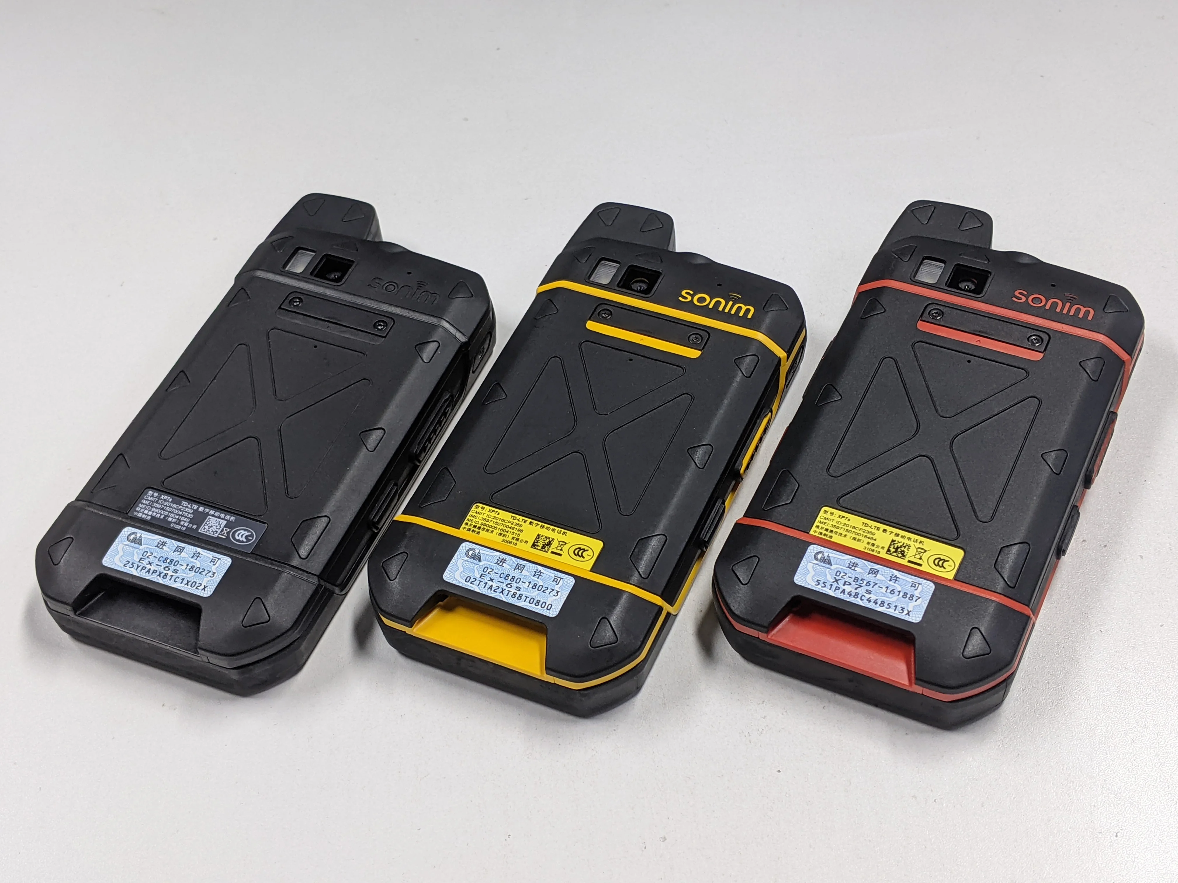 Original Sonim XP7S 4.0Inches 3GB RAM 64GB ROM 13MP 4G LTE IP68/IP69 Waterproof Snapdragon 615 Mobile Phone PTT Smartphone