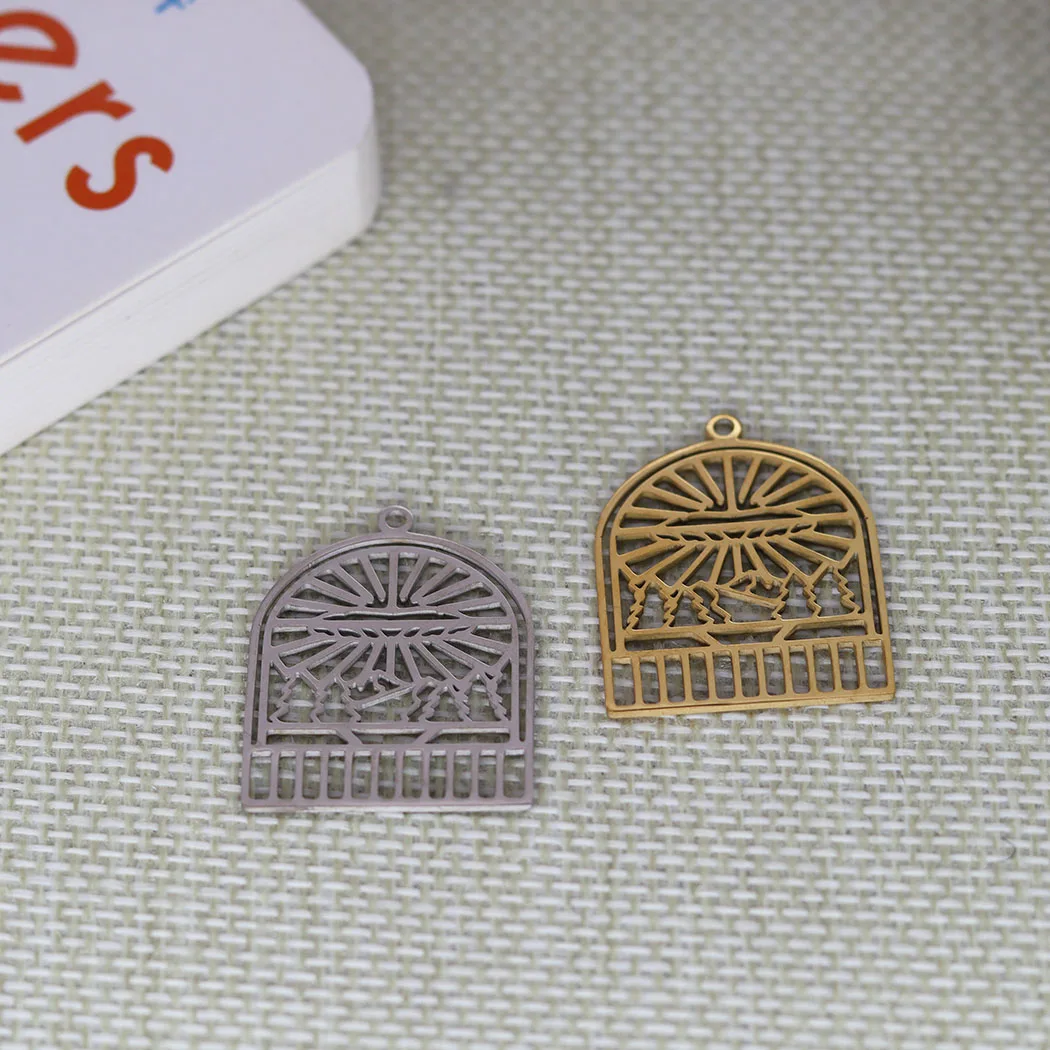 

3pcs/Lot Diy UFO Stainless Steel Gold Silver Pendants For Woman Man Jewelry Fastion Charms Unalome Accessories Gift