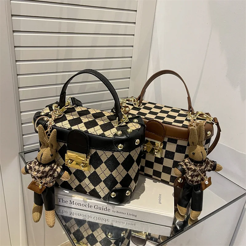 

2023 креативная простая упаковка, маленькая круглая сумка, женская модная сумка через плечо, нишевая дизайнерская клетчатая сумка