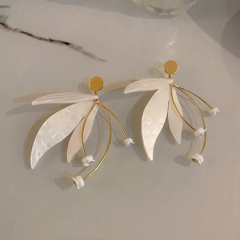 

1Pair Women Eleagnt Flower Tassel Stud Earrings Vintage Leaf Drop Earrings Long Dangle Earrings Fashion Ear Jewelry