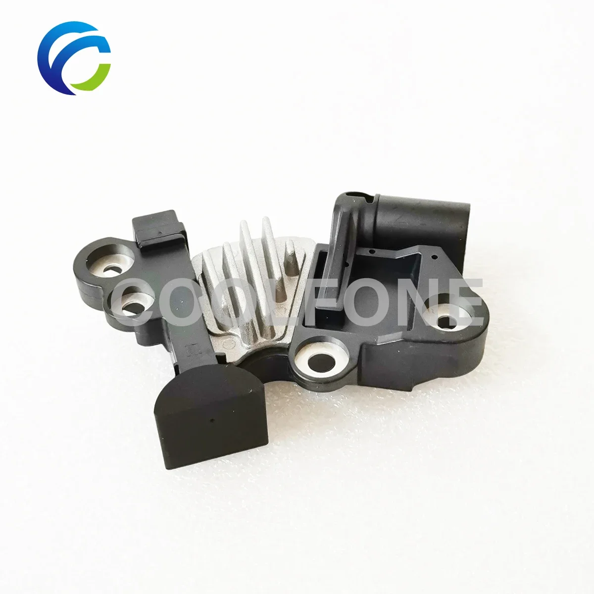 

Регулятор напряжения генератора для FORD GALAXY S-MAX WA6 MONDEO IV KUGA F00M 346019 1986AE0046 30667453 30667900 Ф00М 346166