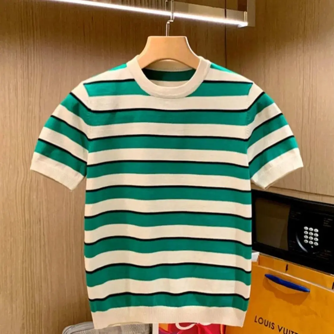 

2022 summer contrast striped knit t-shirt men