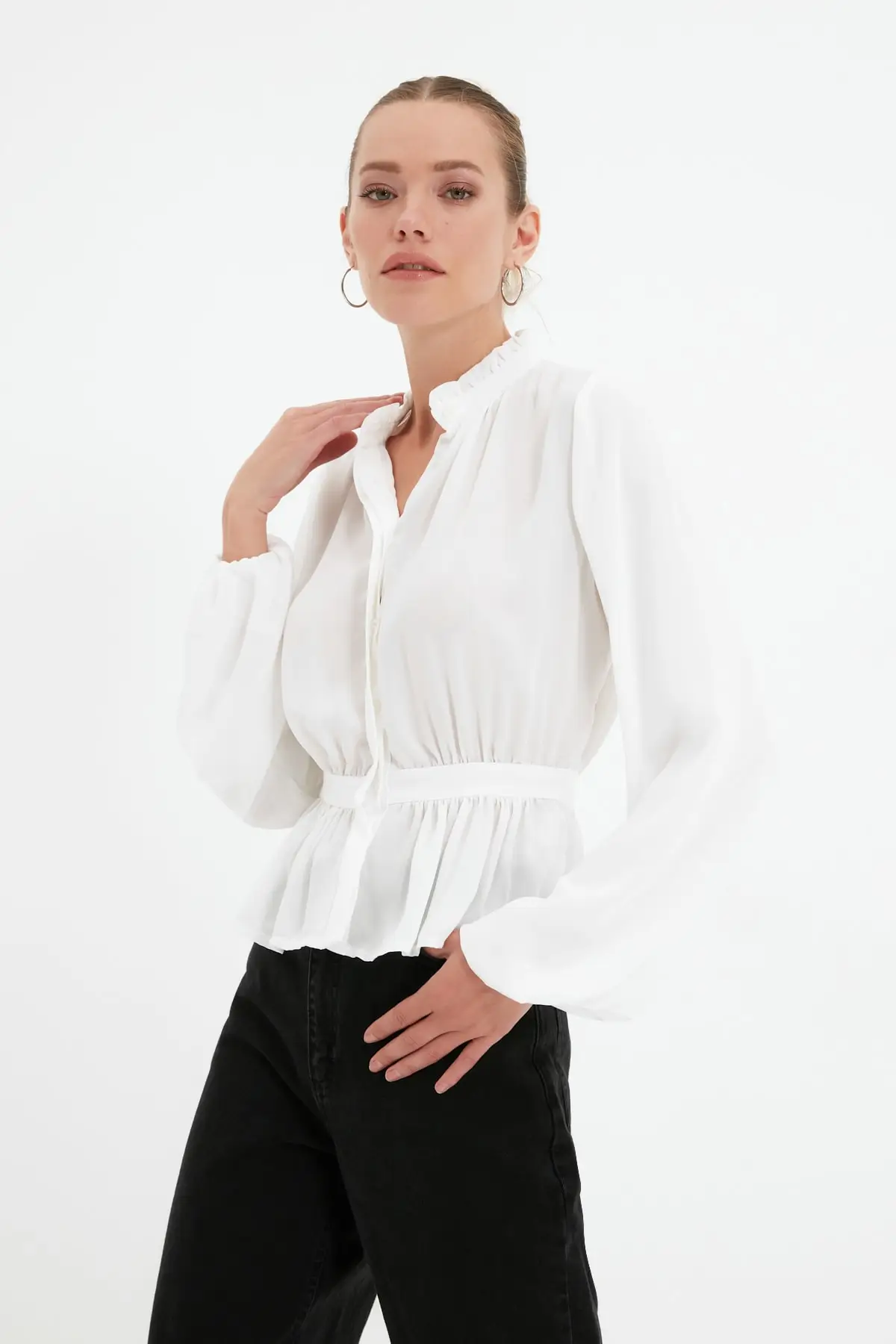 

Trendyol Frilly Upright Collar Shirt TWOAW22GO0714