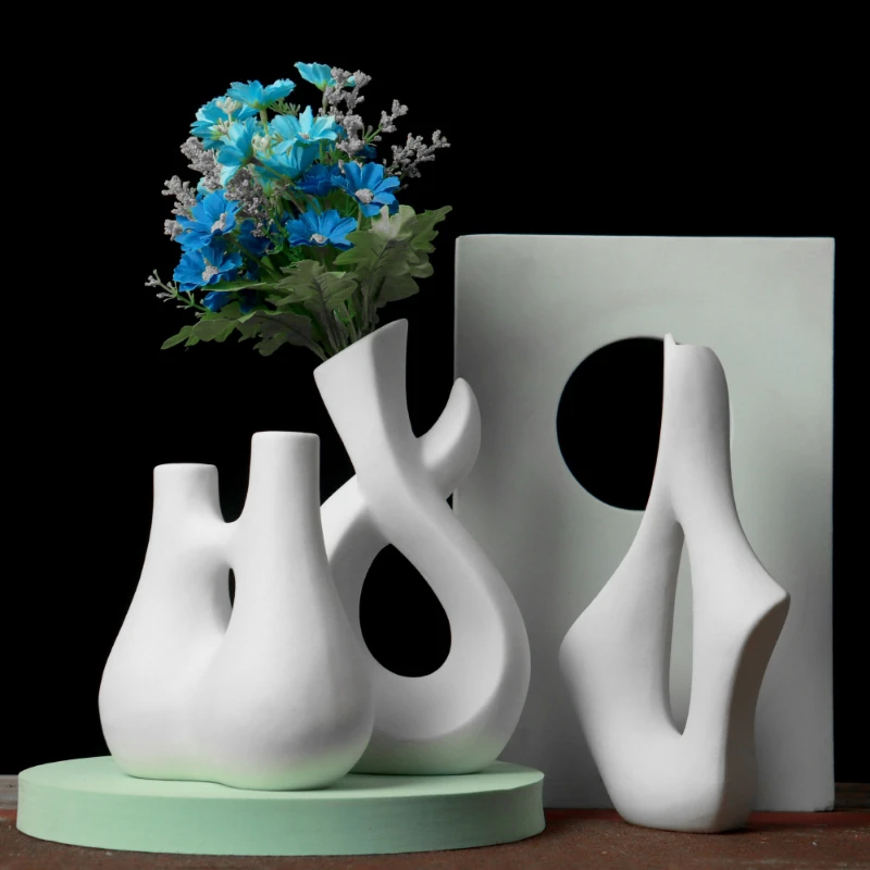 

European Style Home Porch Study,dry Flowers White Ceramic Hotel Exhibition Hall Wine Cabinet Imitation Flowers Vase Decorations