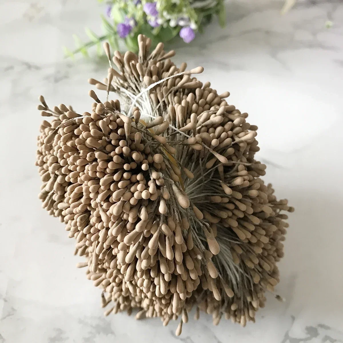 

Искусственные цветы пластиковые 400 шт.