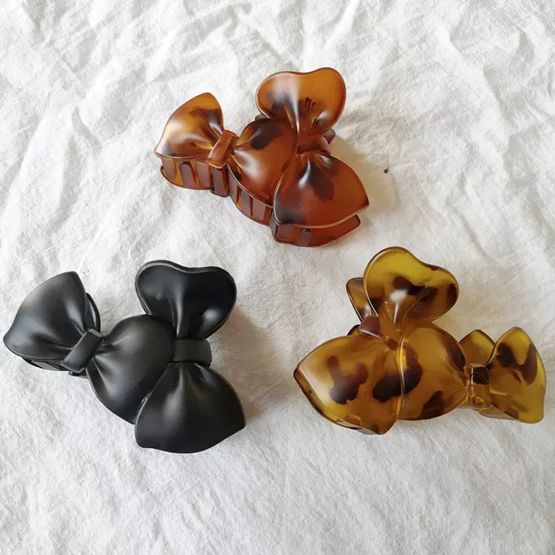 

Japanese Bowknot Leopard Resin Claw Hairpin Clips Girl Hairpin Sweet and Playful Style Wholesale and Clip By