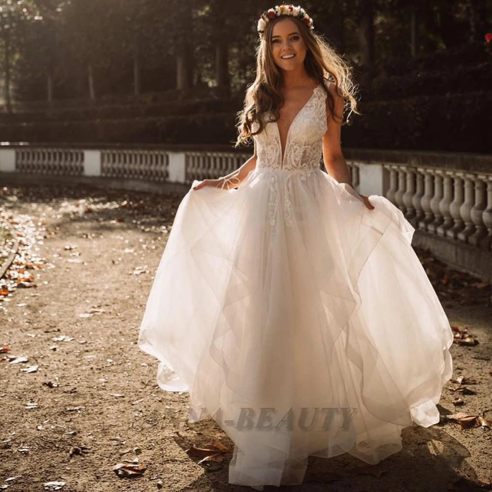 

Anna A Line Ruffles Wedding Gown For Bride Pastrol Appliques Lace V Neck Simple Tulle Court Train Robe De Soirée De Mariage