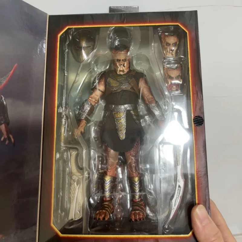 Фото Оригинальная коллекционная фигурка Neca Predator в масштабе 1/12, Ultimate Badlands, подвижная, аутентичная модель для любителей хобби, в наличии. №2