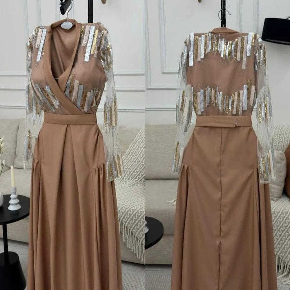 Доступные размеры по индивидуальному заказу. Длинные платья из джерси со