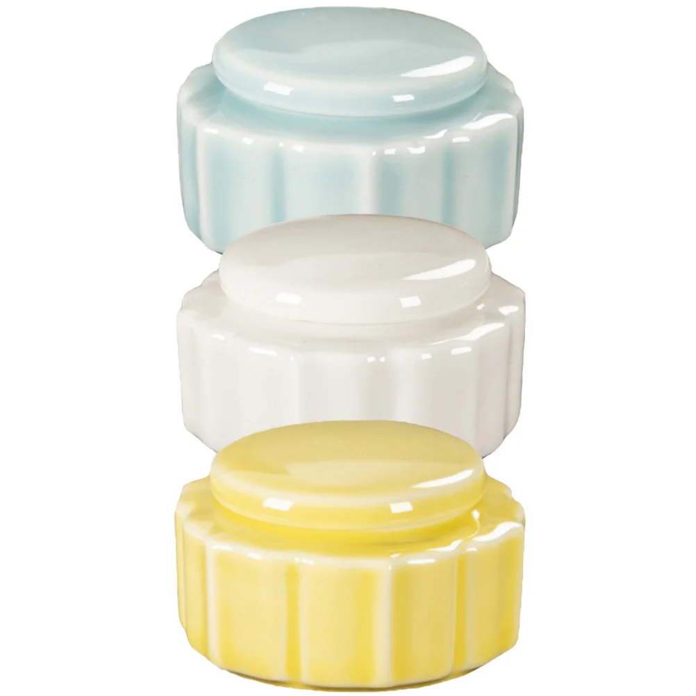 

3Pcs Containers Lip Balm Sample Jar Cosmetics Dispenser Jars Makeup Jar Lip Balm Containers for Travel Bathroom Storage Friends