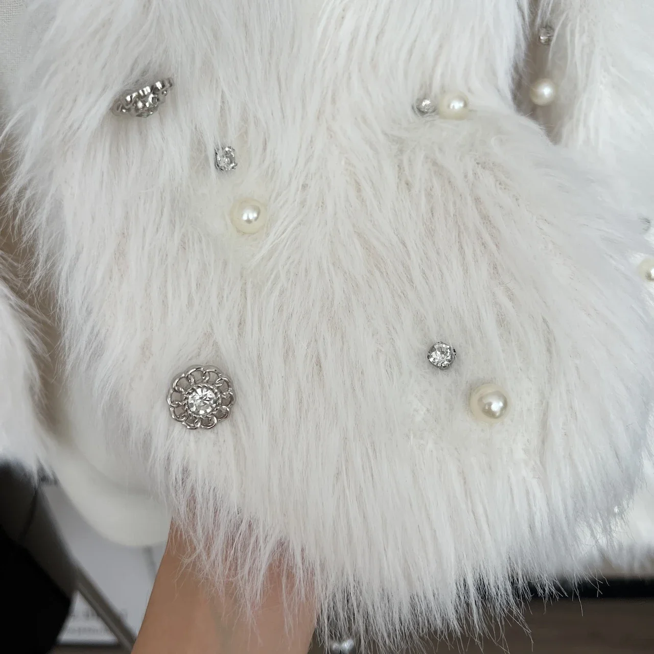 Оригинальный дизайн пальто из искусственного норкового меха однобортное белое