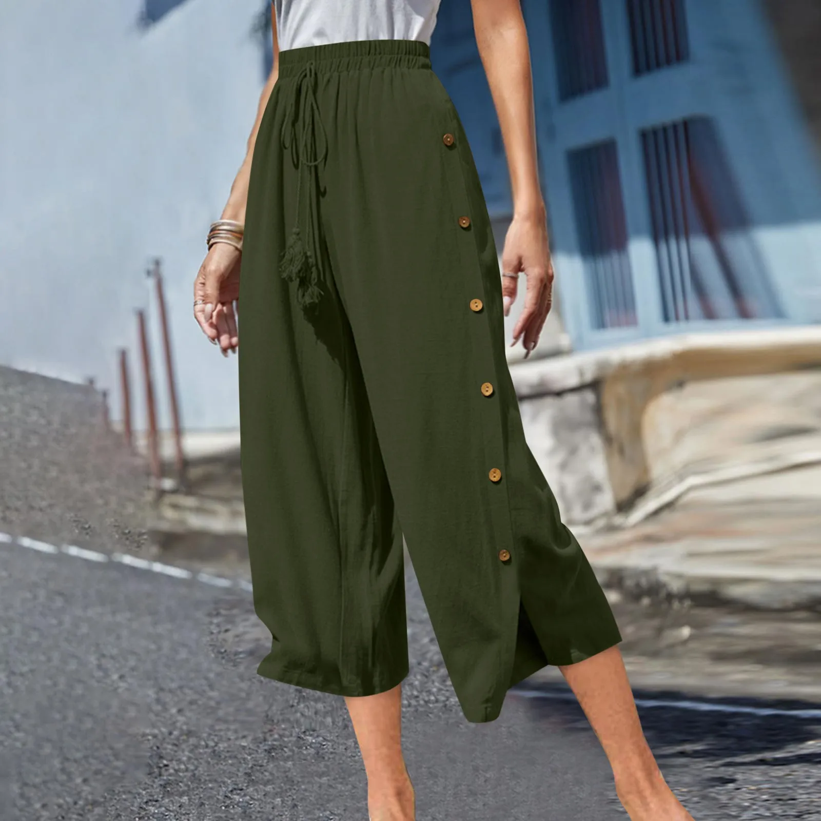 Women Casual Wide Leg Cropped Pants Decoration Side Button Split Decorated Fitting Relaxed Fit Crop Wide Leggings Streetwear